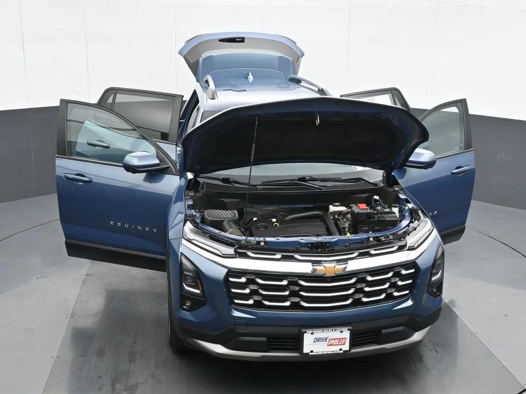 Used 2025 Blue Chevrolet LT image 34