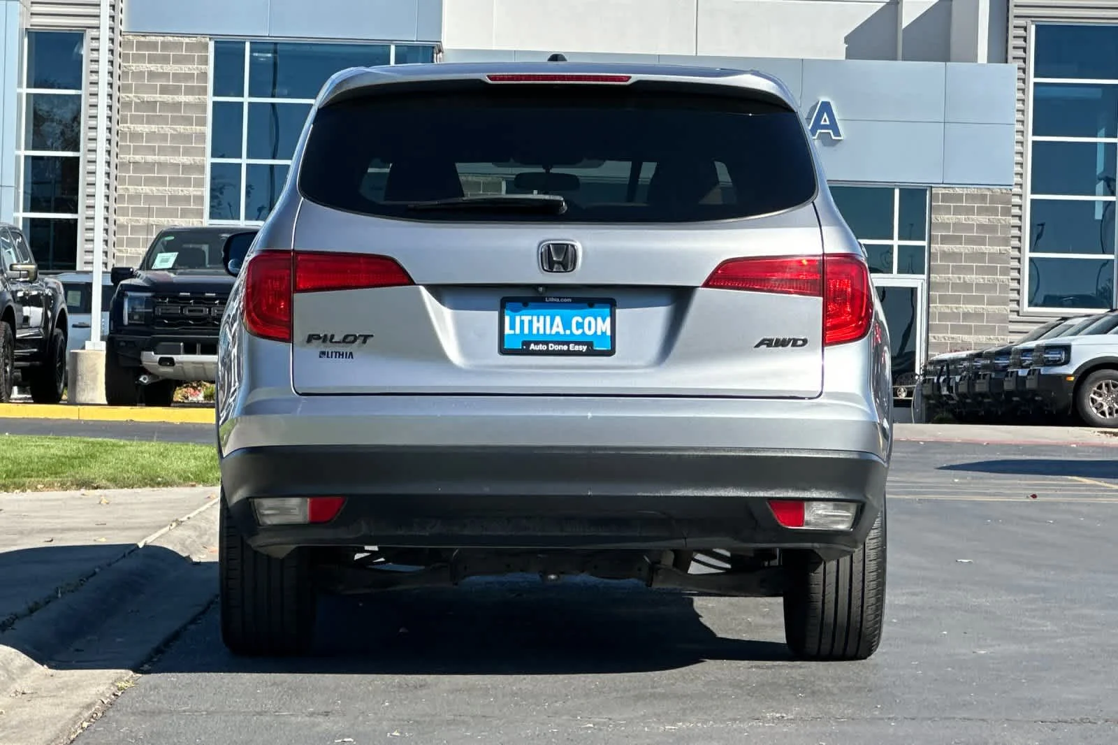 Used 2018  Honda EX image 7