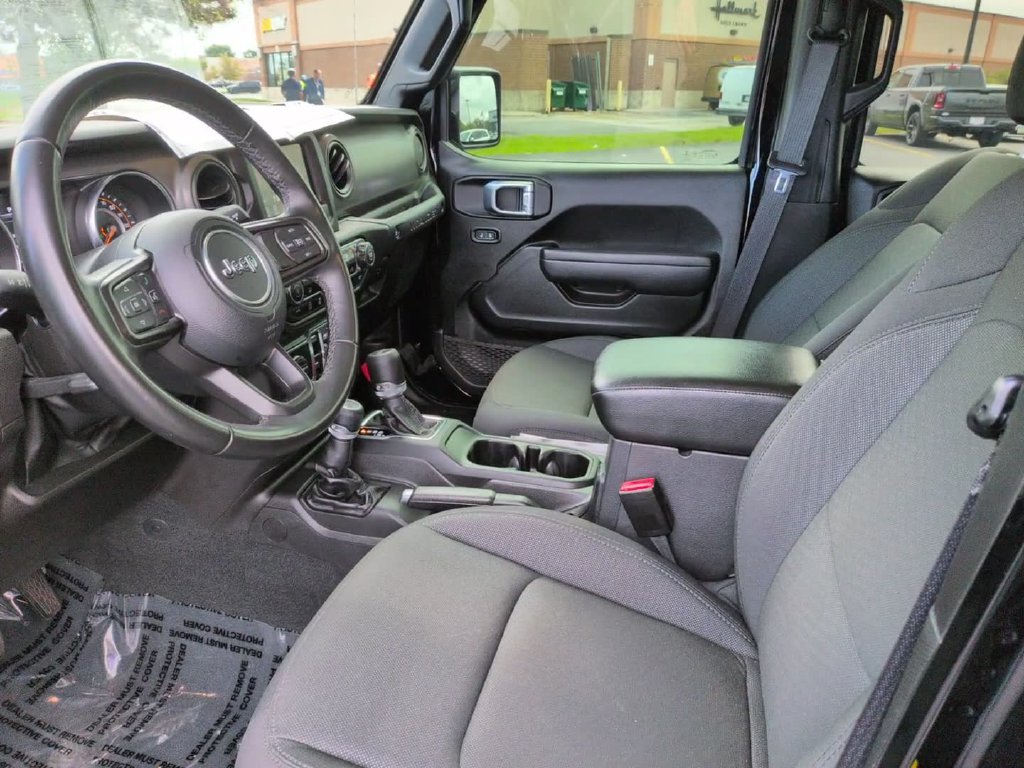 Certified Used 2022 Black Jeep Unlimited Sport S image 20