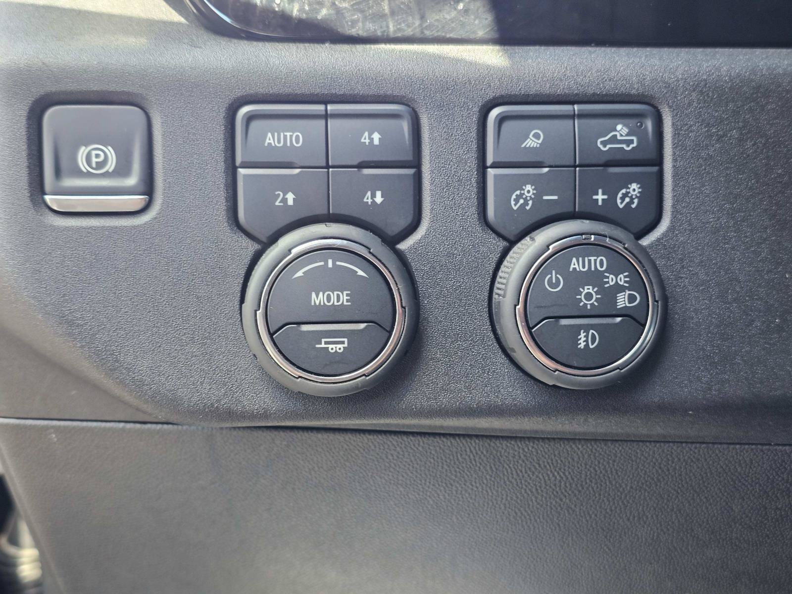 Used 2025 Black Chevrolet RST image 21