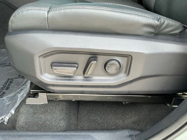 Used 2024 Green Toyota SR5 image 18