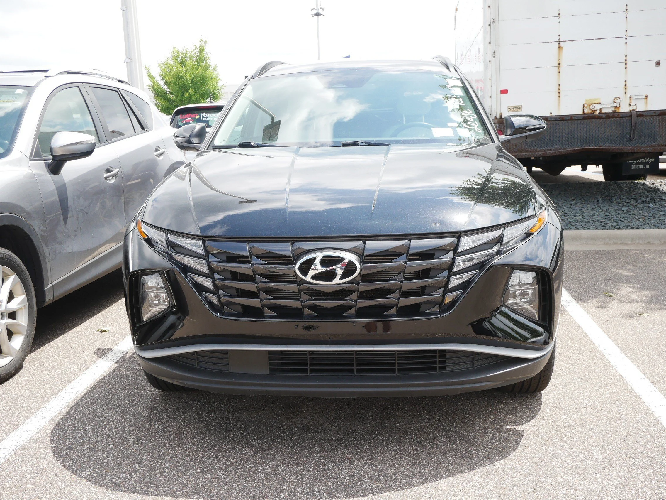 Used 2023 Hyundai Tucson SEL with VIN 5NMJFCAEXPH266599 for sale in Brooklyn Center, Minnesota