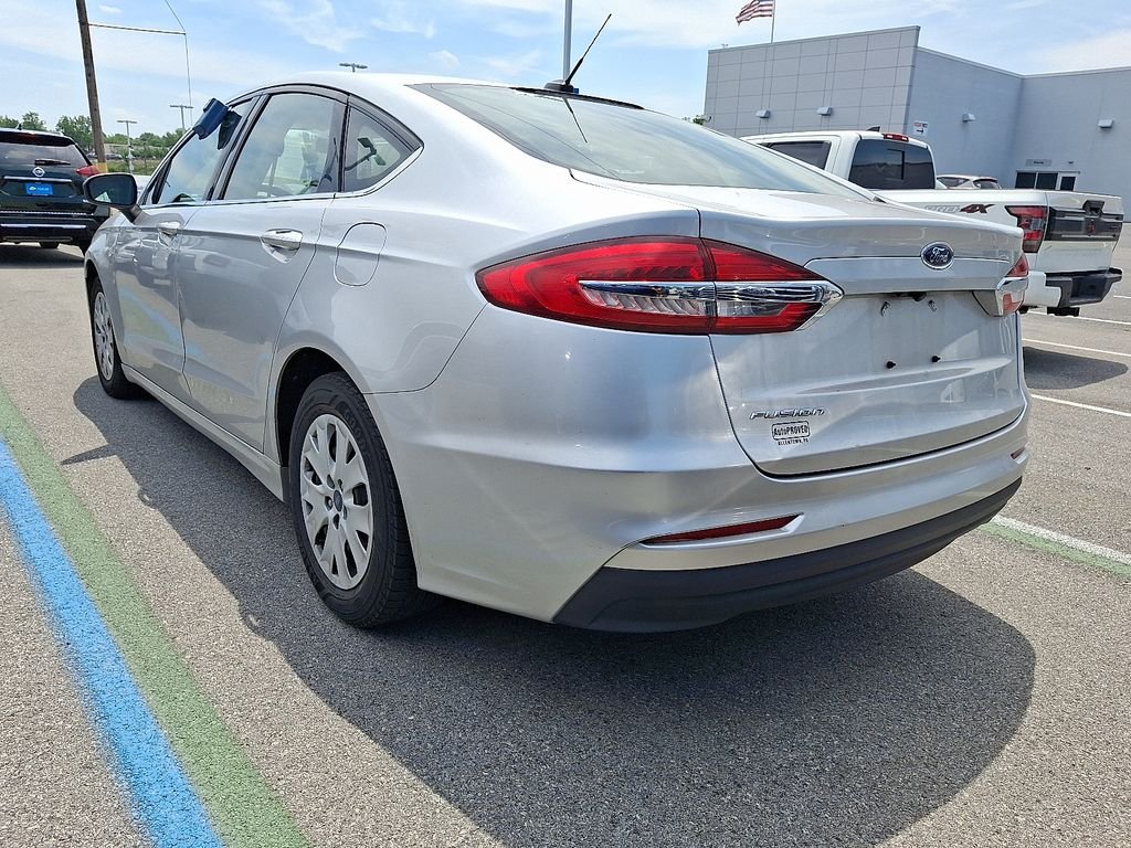 Used 2019 Silver Ford S image 5