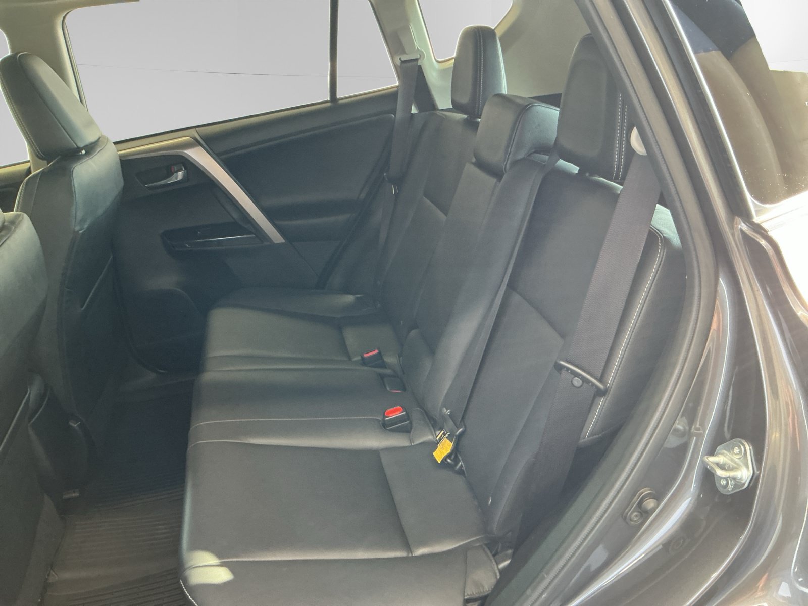 Used 2016 Black Toyota Limited image 13