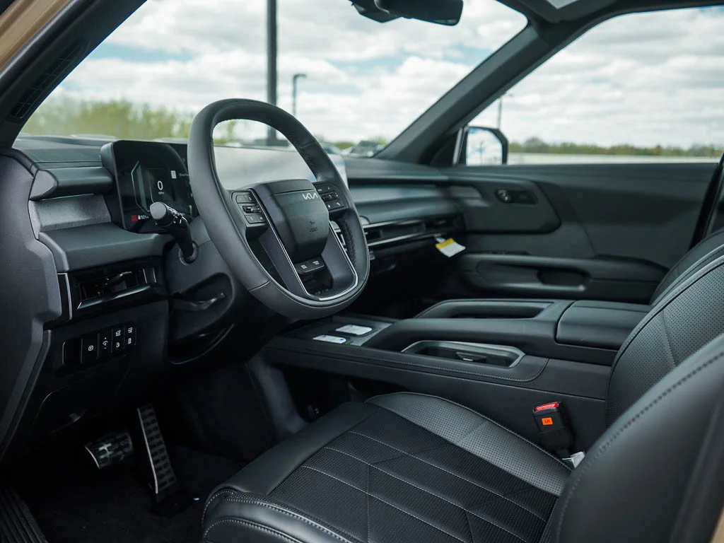 New 2027 Ebony Black Kia X-LINE SX AWD image 19