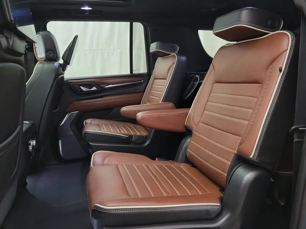 2023 GMC Yukon XL Denali Ultimate - Photo 9
