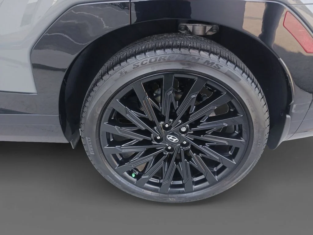 Used 2024 Gray Hyundai Calligraphy image 8