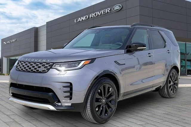2026 Land Rover Discovery P360 Gemini Edition's photo