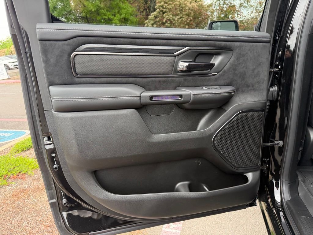 New 2026 Diamond Black Crystal Pearl-Coat Exterior Paint RAM RHO image 30