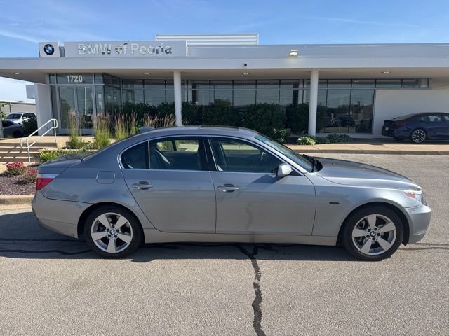 Used 2007  BMW 525xi image 4