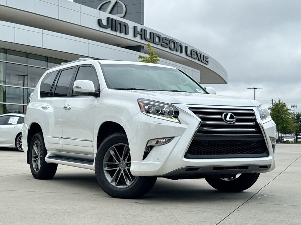 Used 2018  Lexus 460 image 2