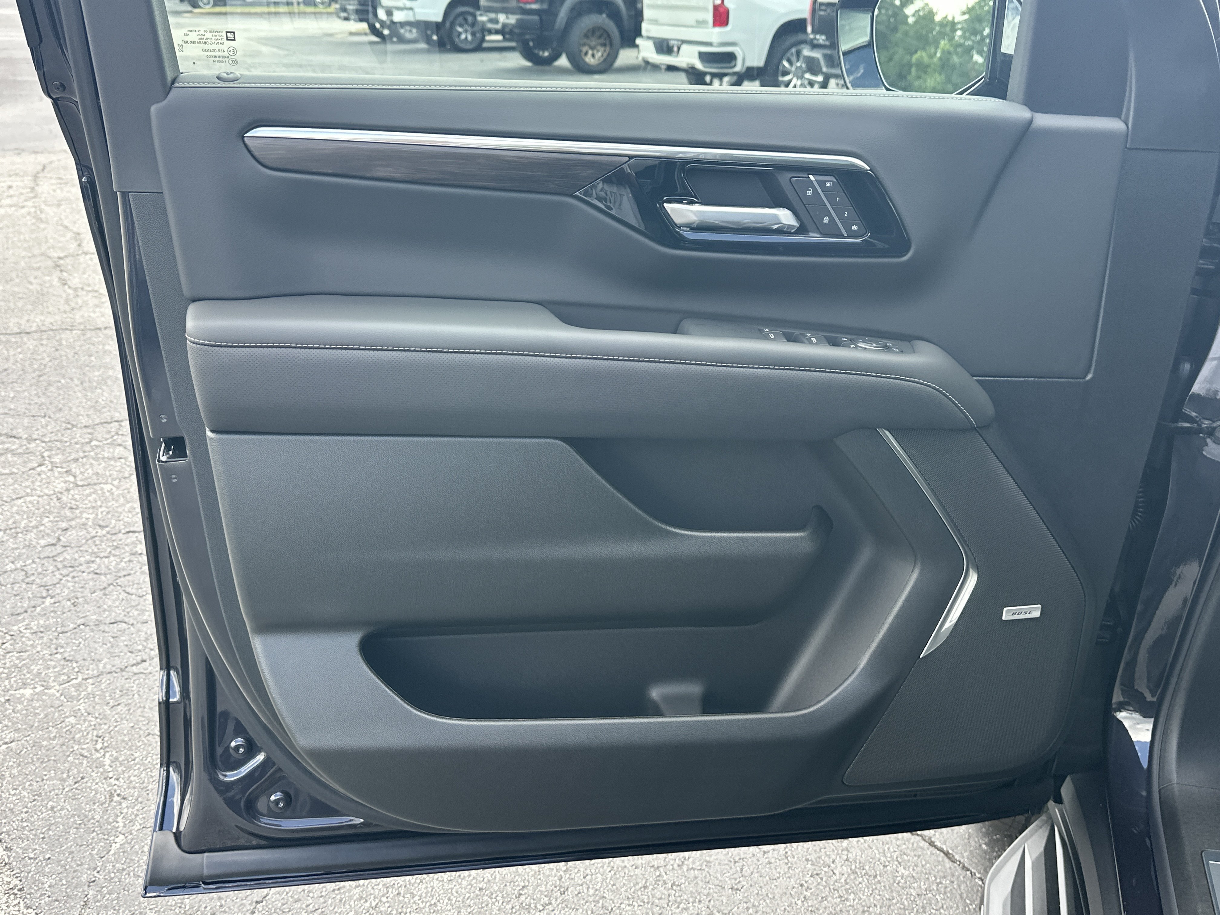 2026 Chevrolet Tahoe Premier - Photo 10