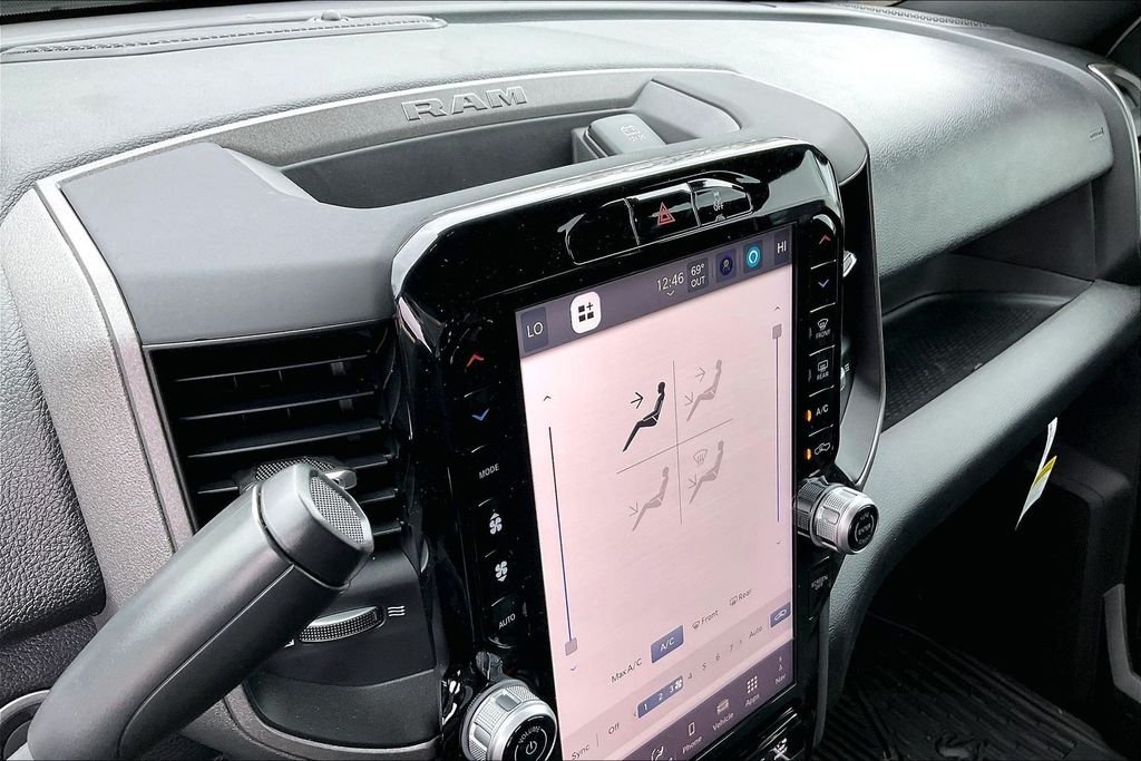 New 2026 Ram 2500 Tradesman 4D Crew Cab