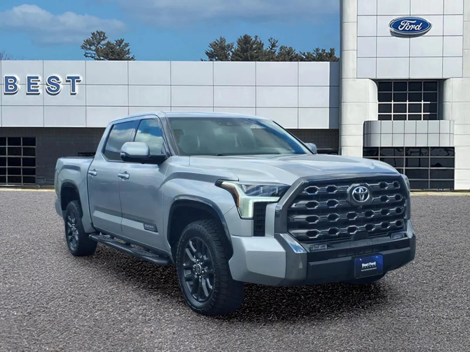 2023 Toyota Tundra Platinum 3.4L 4WD CrewMax 5.5' Bed's photo