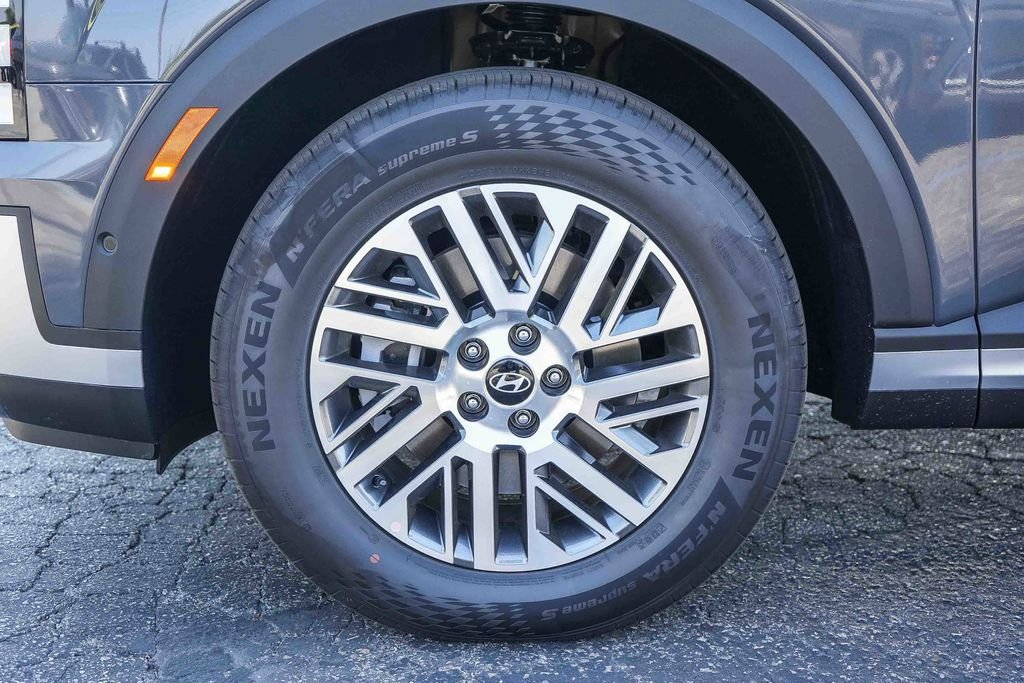 New 2026 Gray Hyundai SEL Premium image 12