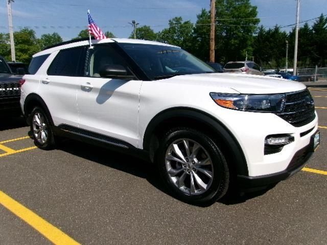 Certified Used 2023 Star White Ford XLT image 2