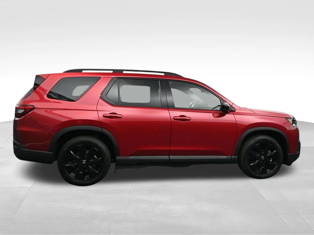 New 2026 Radiant Red Metallic II Honda Black Edition image 8