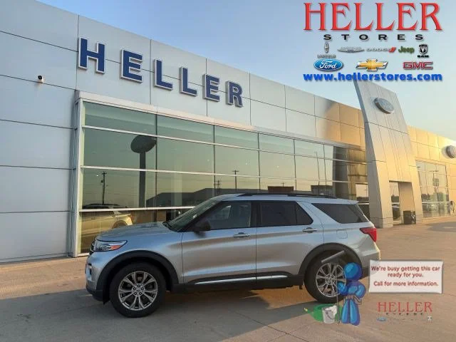 Used 2020 Iconic Silver Metallic Ford XLT image 1