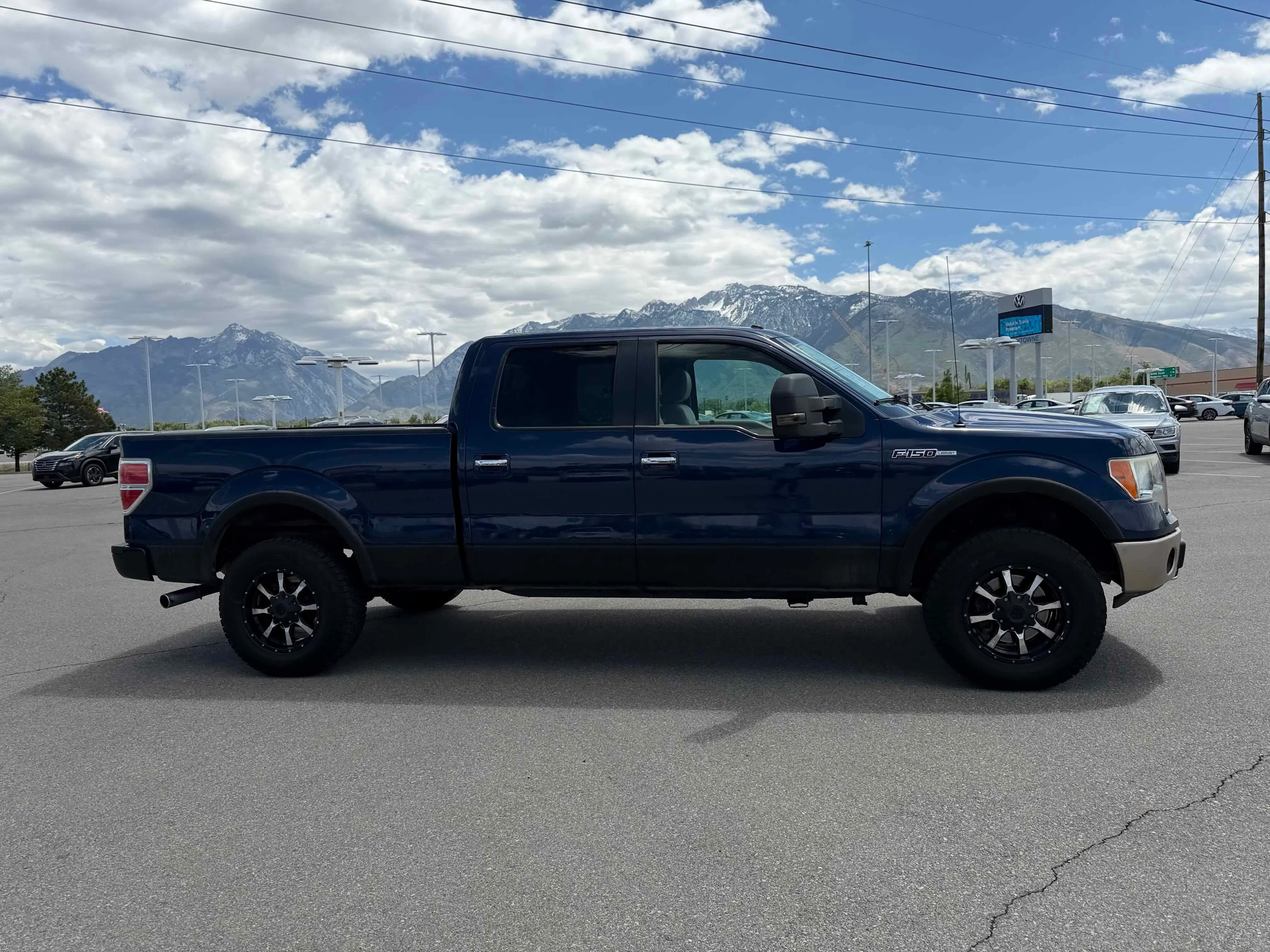 Used 2011 Blue Ford FX4 image 8