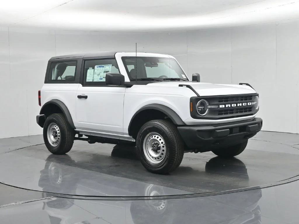 New 2026 Oxford White Ford Base image 21