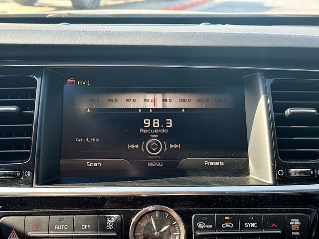 Used 2015 Blue Kia Luxury image 15