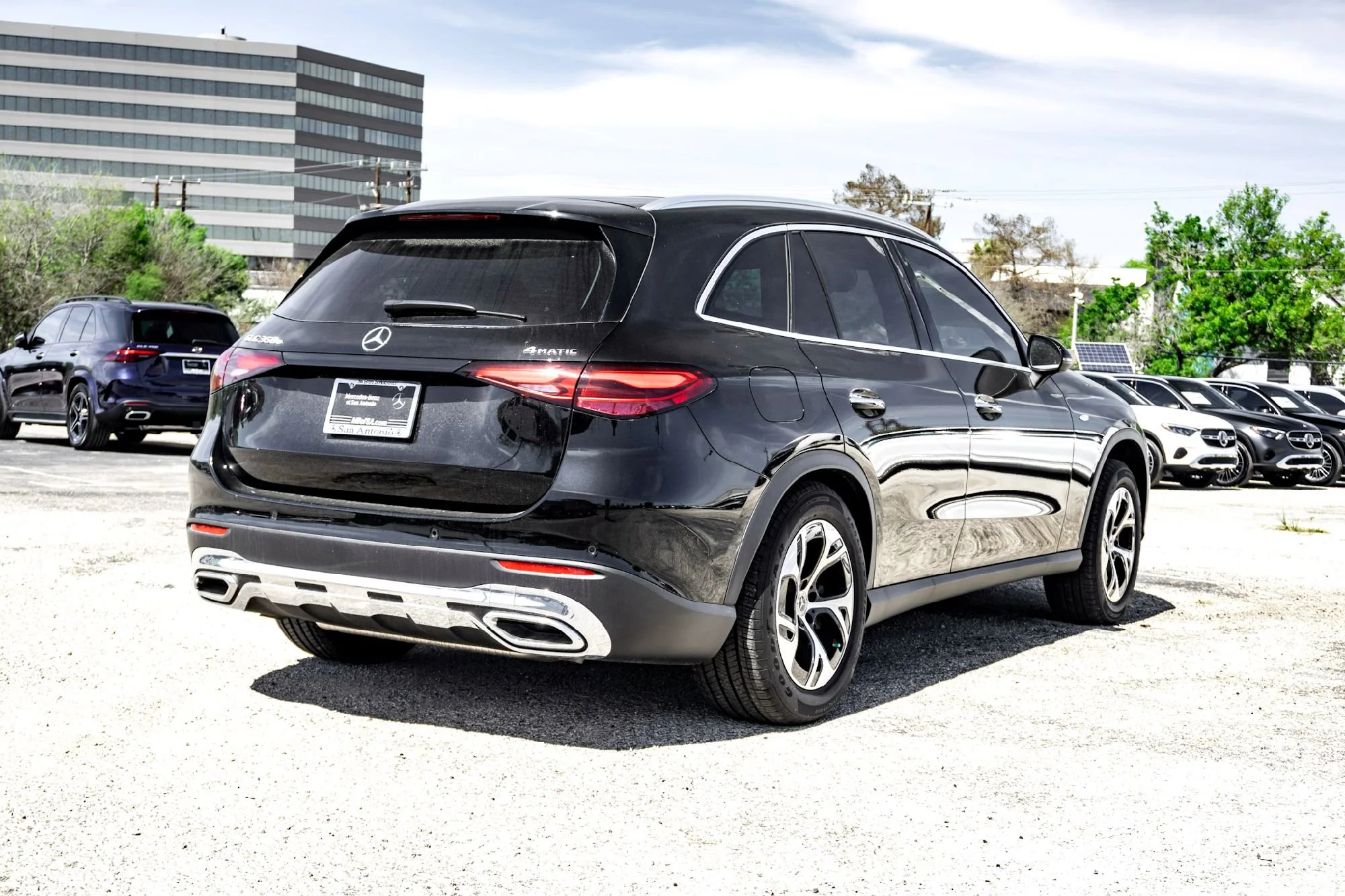 New 2025 Black Mercedes-Benz GLC 350e image 4