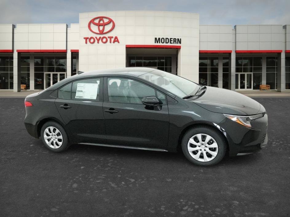 New 2026 Midnight Black Met Toyota LE image 12