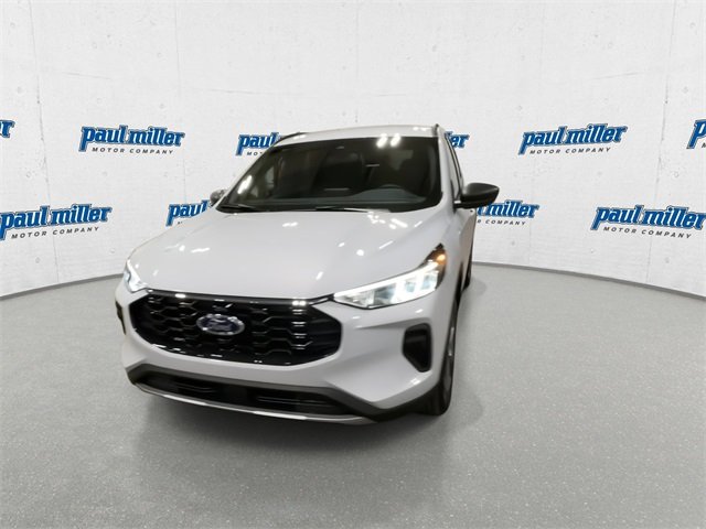 2026 Ford Escape ST-Line photo 4