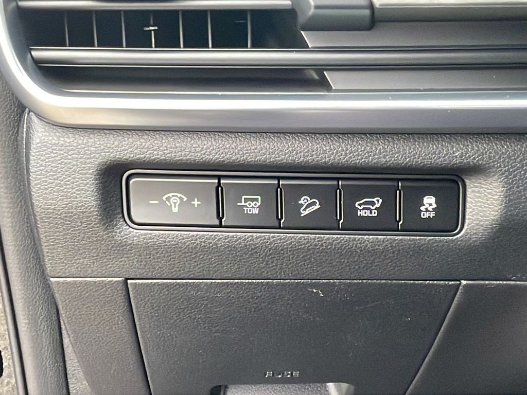 Used 2023 Black Kia SX-Prestige X-Pro image 19