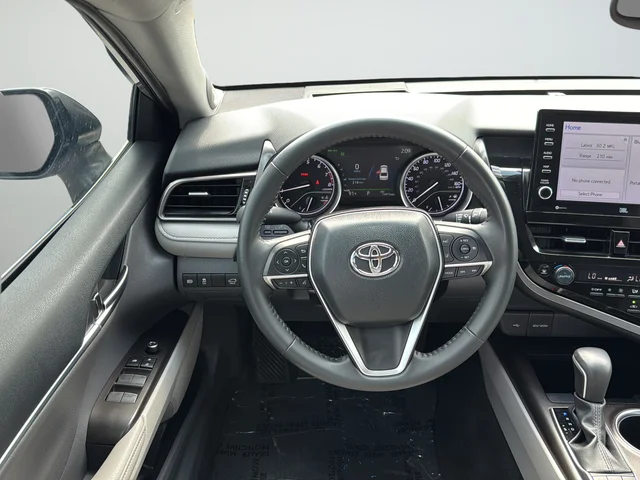 Used 2024 Silver Toyota XLE image 38