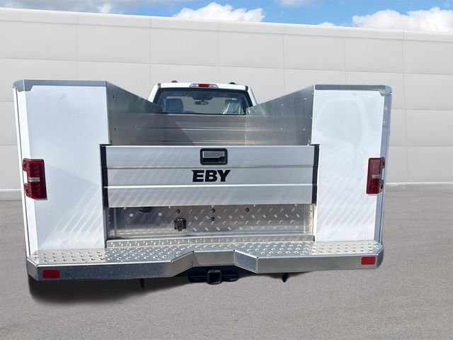 New 2025 Oxford White Ford F-450® XL image 3
