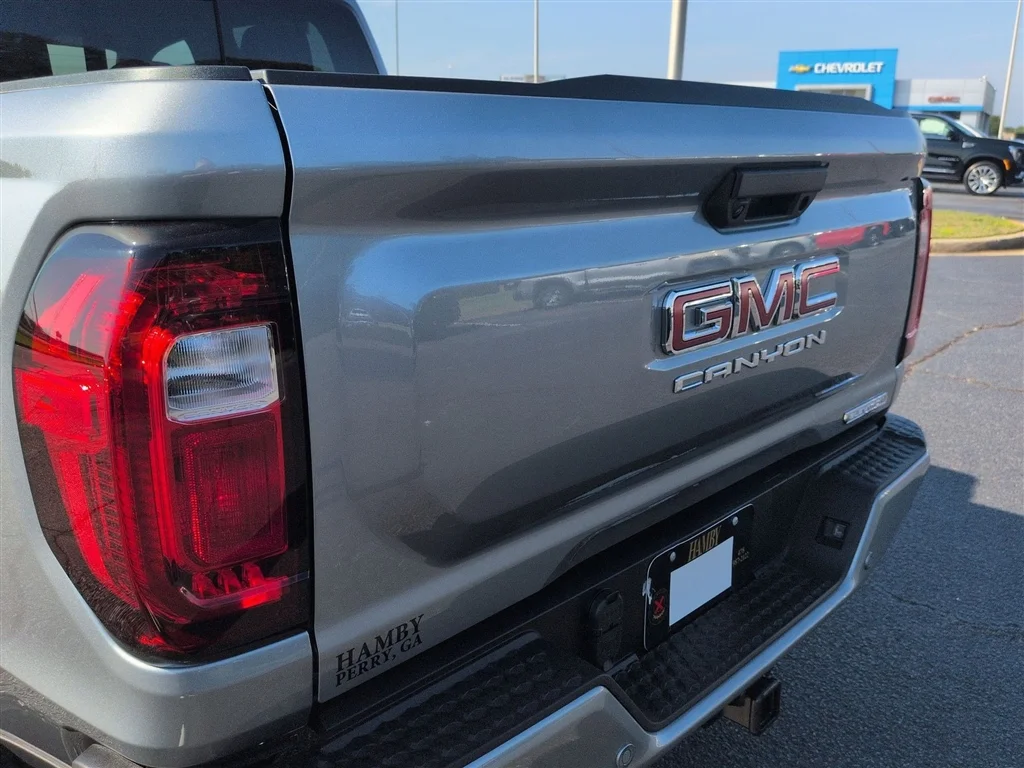New 2026 Sterling Metallic GMC Elevation image 56