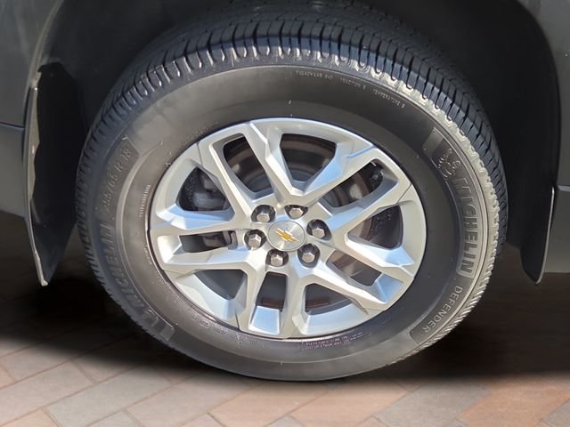Used 2018 Gray Chevrolet LT image 4