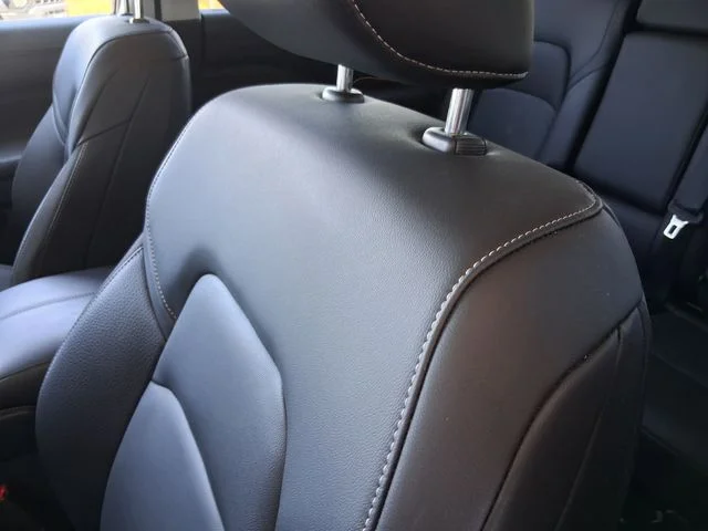 Used 2025 Black Nissan SL image 19