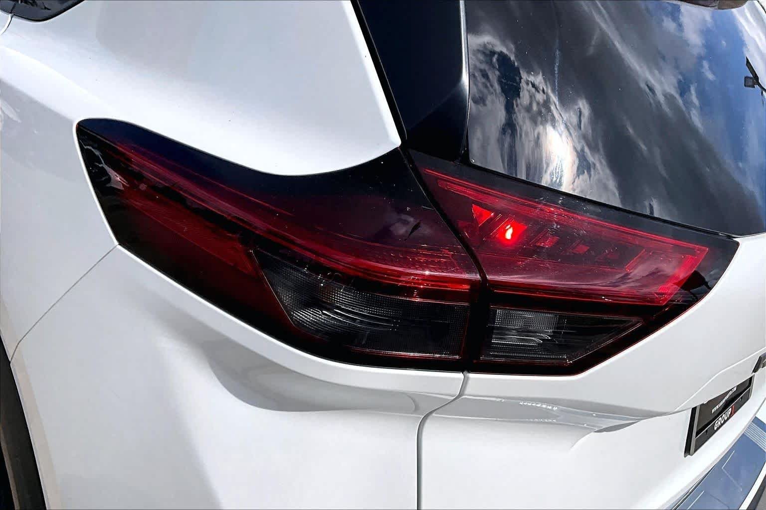Certified Used 2024 Everest White Pearl Nissan SV image 27
