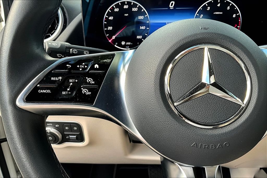 Certified Used 2025 White Mercedes-Benz GLA 250 image 20