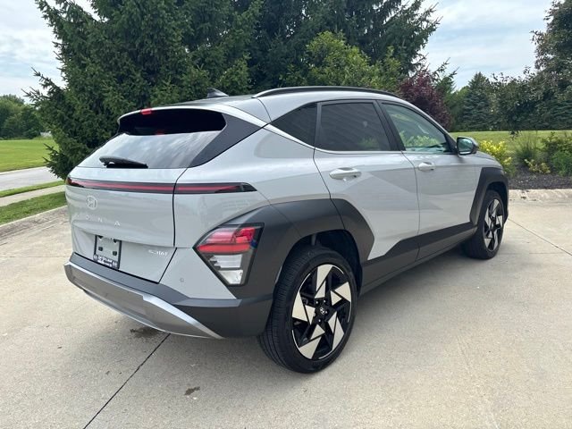 Used 2024 Cyber Gray Metallic Hyundai Limited image 7