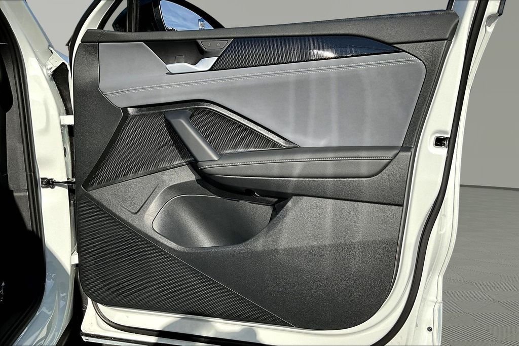 New 2026 White Volkswagen 2.0T SE R-Line Black image 28