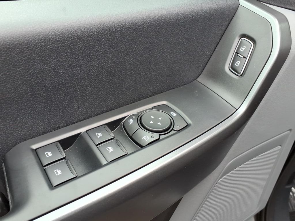 New 2027 Carbonized Gray Metallic Ford F-350® XLT image 19