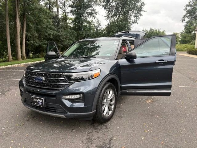 Certified Used 2023 Blue Metallic Ford XLT image 26