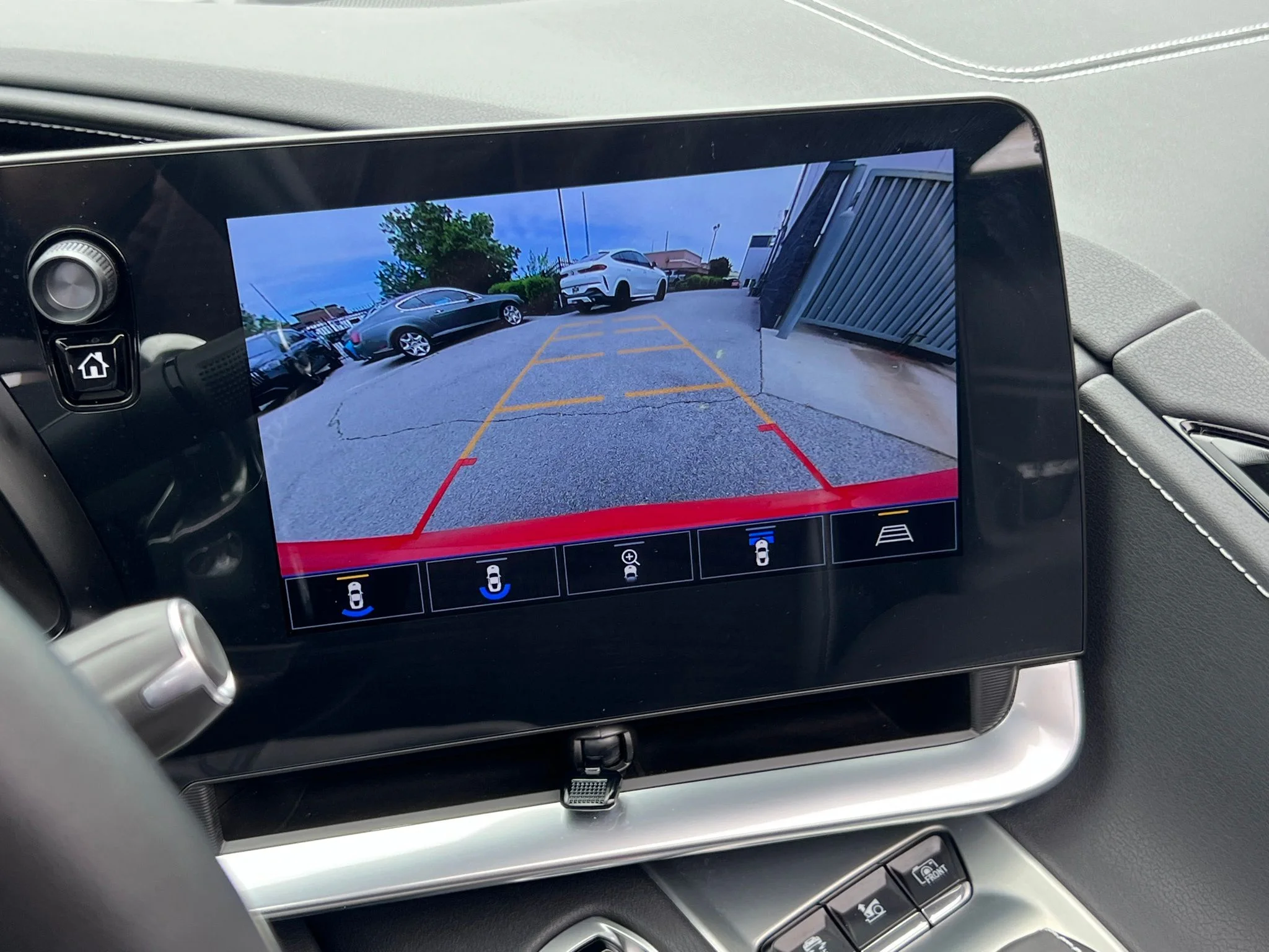 Used 2023 Red Chevrolet Stingray image 24