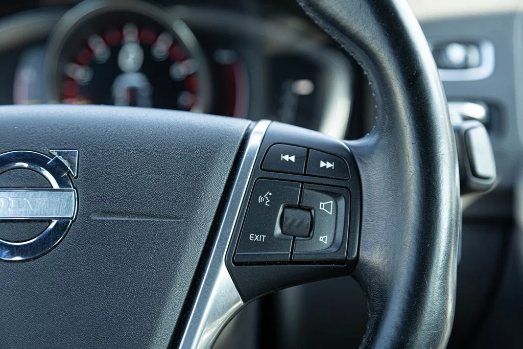 Used 2015 Blue Volvo T5 Premier image 20
