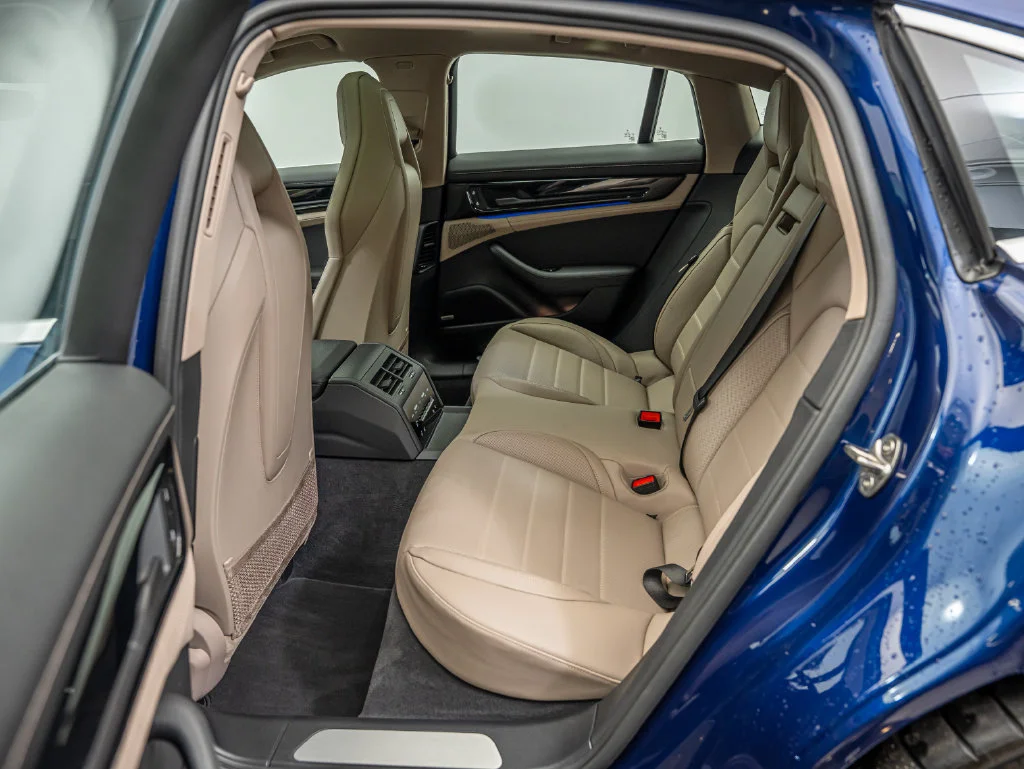 Used 2025 Gentian Blue Metallic Porsche  image 37