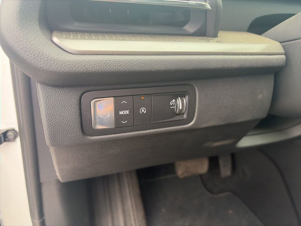 Certified Used 2026 Summit White Chevrolet LT image 18