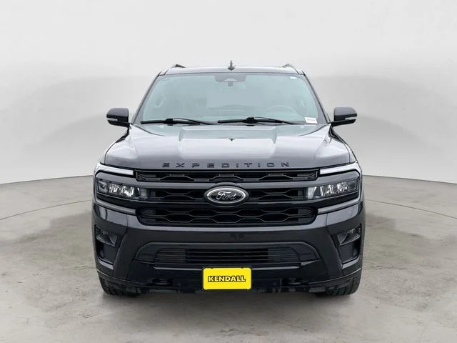 Used 2024 Gray Metallic Ford Limited image 2