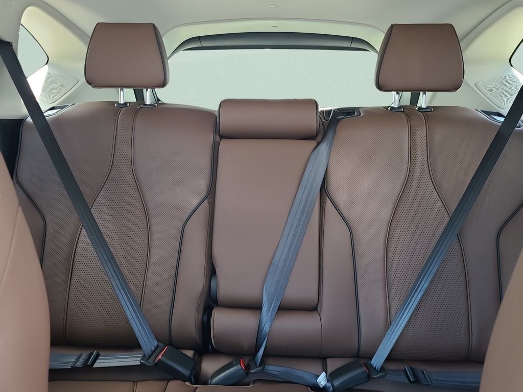 New 2026 Platinum White Pearl Acura Advance Package image 10