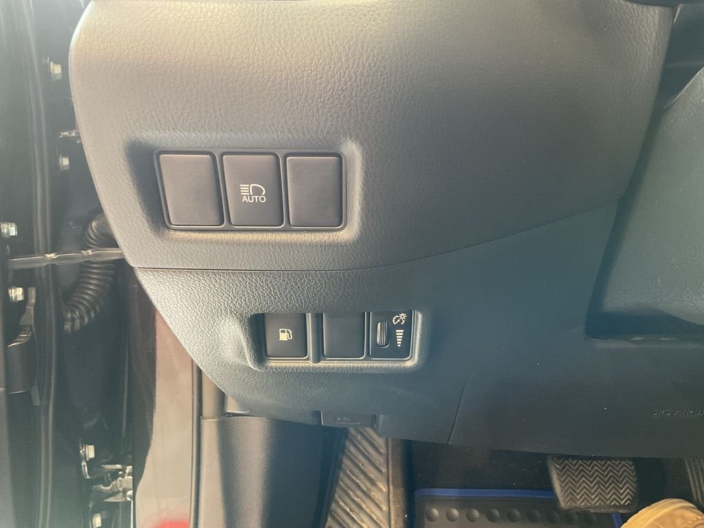 Used 2021 Black Toyota XLE image 16
