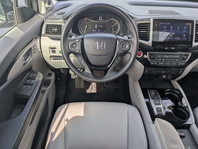 Used 2017 Gray Honda Touring image 18