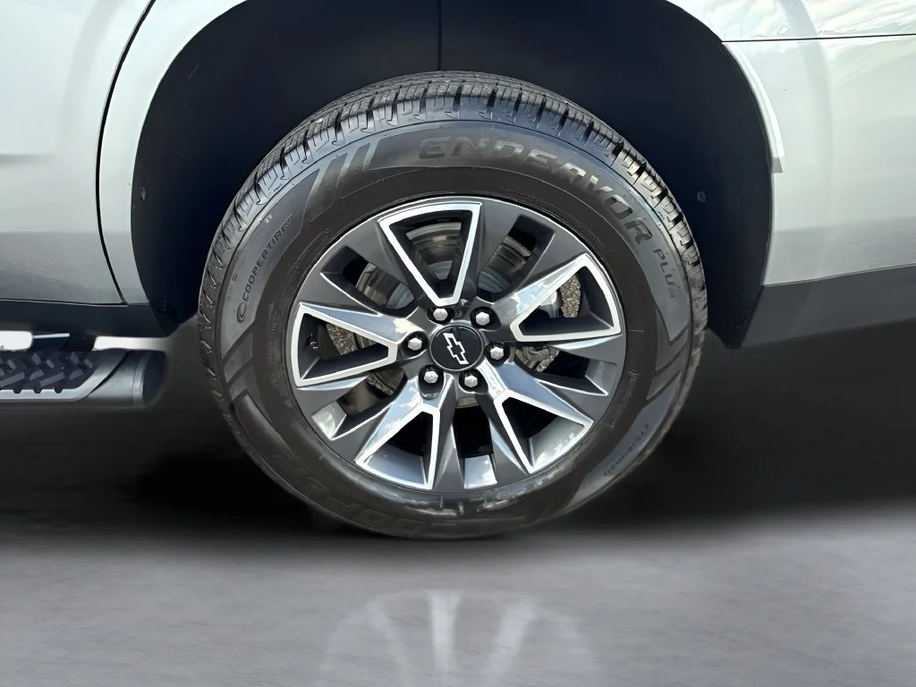 Used 2023 STERLING GRAY METALLIC Chevrolet Z71 image 43