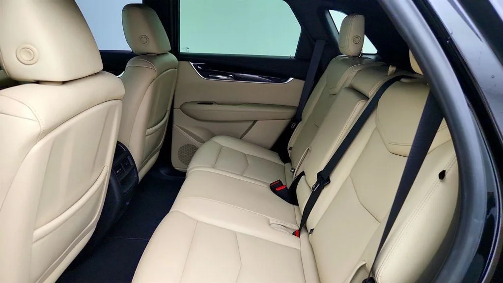 Used 2019 Stellar Black Metallic Cadillac FWD 4dr image 20